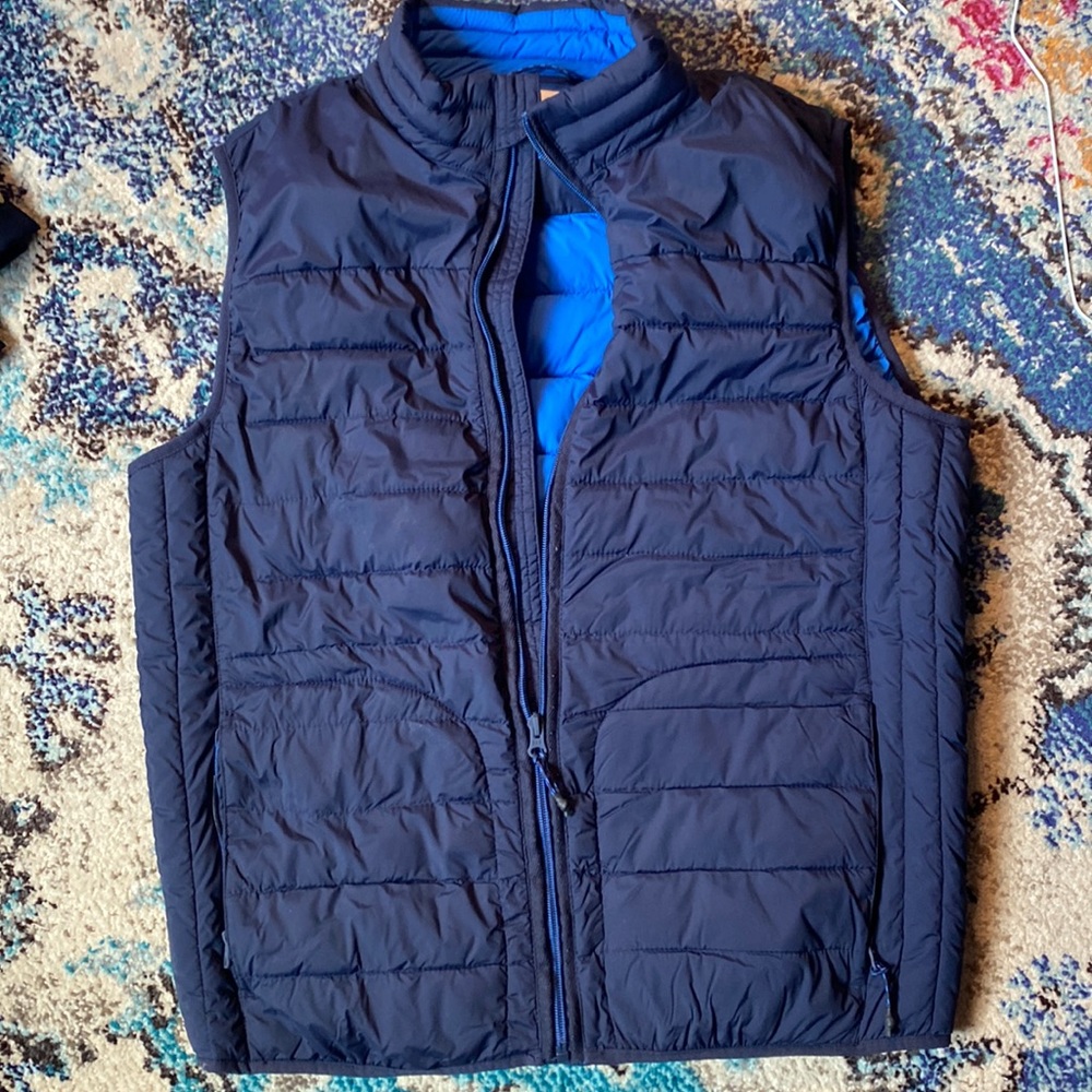 GAP vest